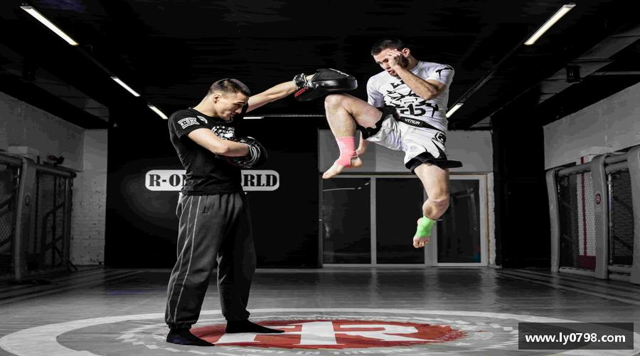 ac米兰官方力量源自团结，胜利因我们！